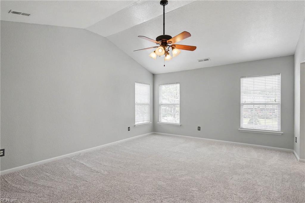 413 Quaker Ridge Ct Property Photo 20