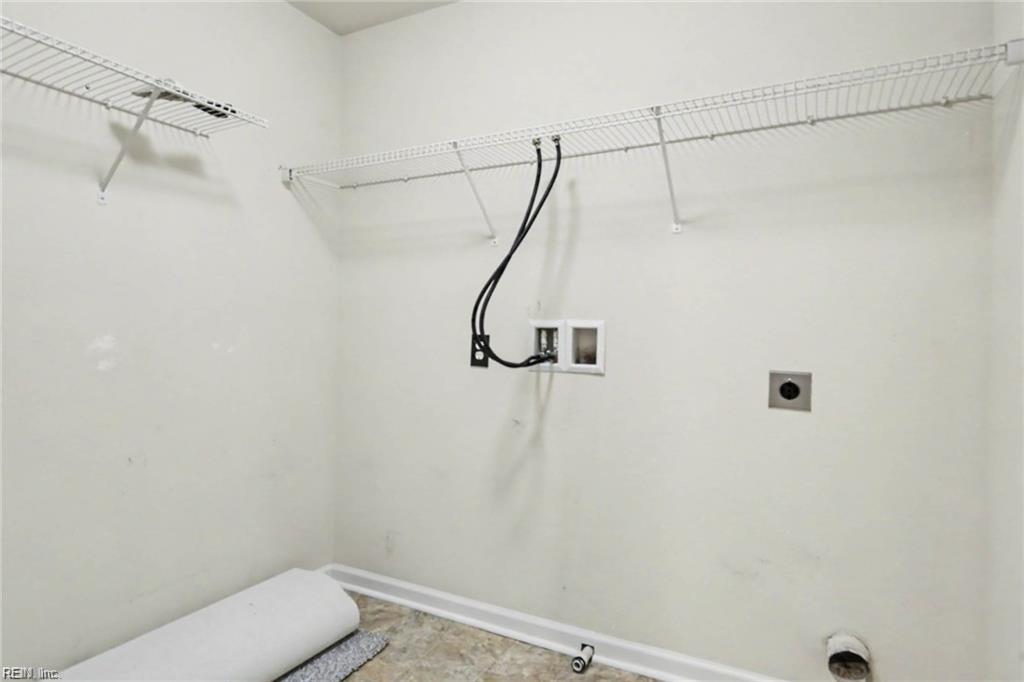413 Quaker Ridge Ct Property Photo 31