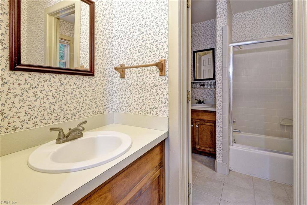 109 Forest Ln Property Photo 25
