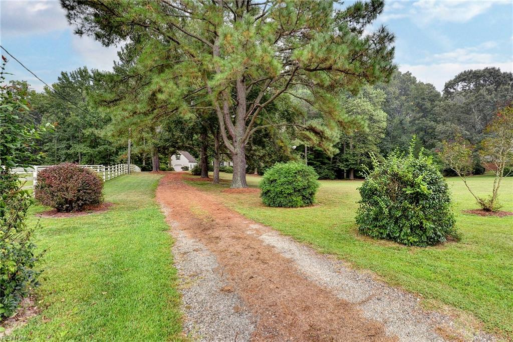 109 Forest Ln Property Photo 30