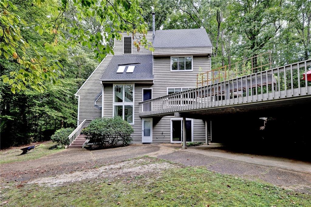 411 Hempstead Rd Property Photo 4