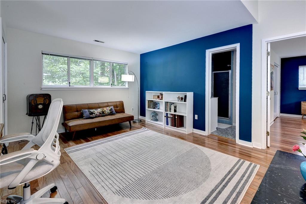 411 Hempstead Rd Property Photo 24