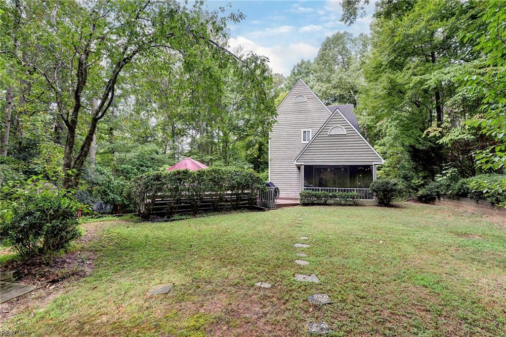 411 Hempstead Rd Property Photo 42
