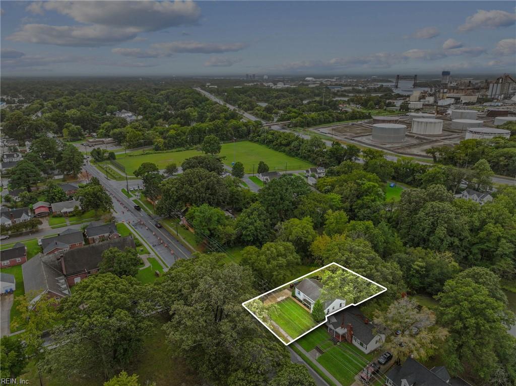 1540 Bainbridge Blvd Property Photo 4