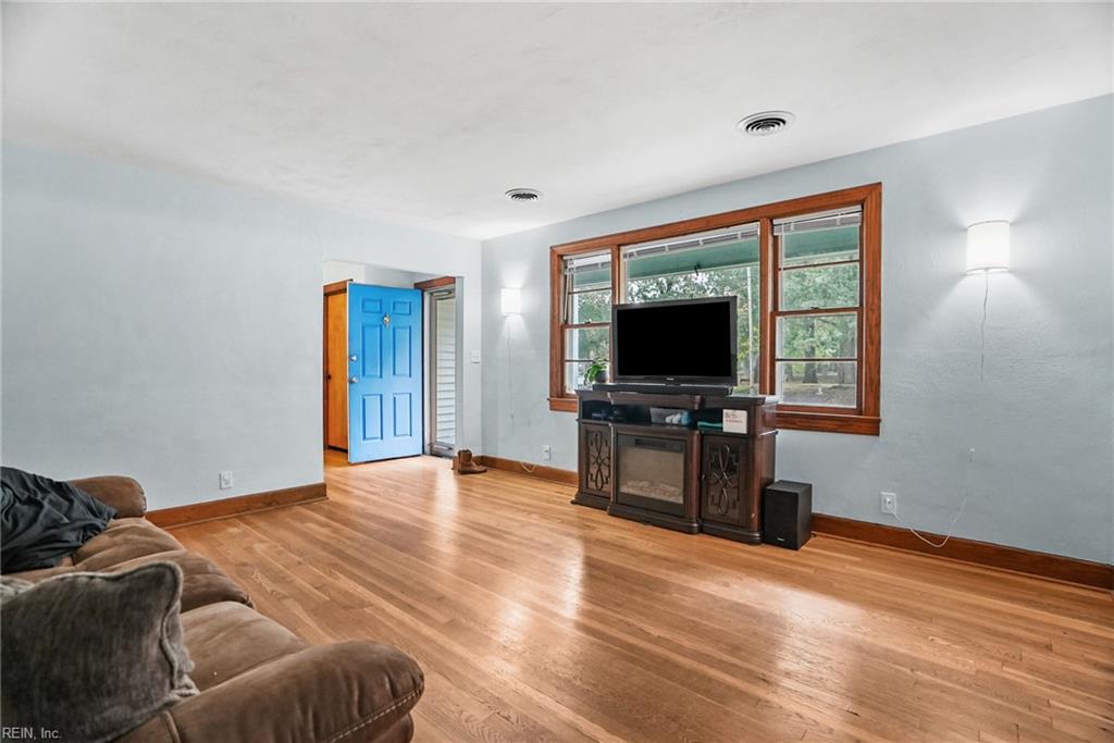 1540 Bainbridge Blvd Property Photo 12