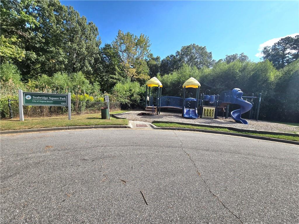 1002 Coastaway Dr Property Photo 17