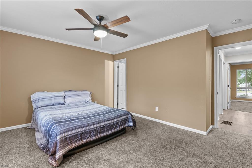 1003 N Green Dr Property Photo 20