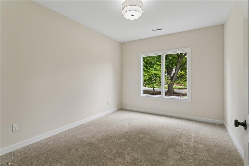 121 Randolphs Grn Property Photo 21