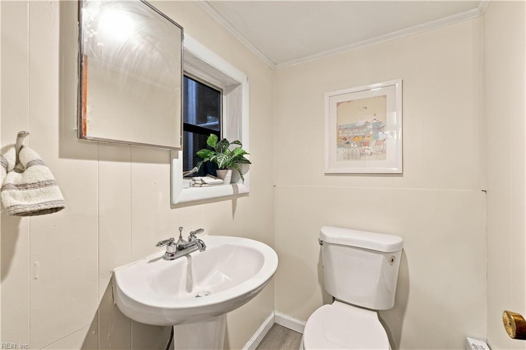 1114 Noble St Property Photo 40