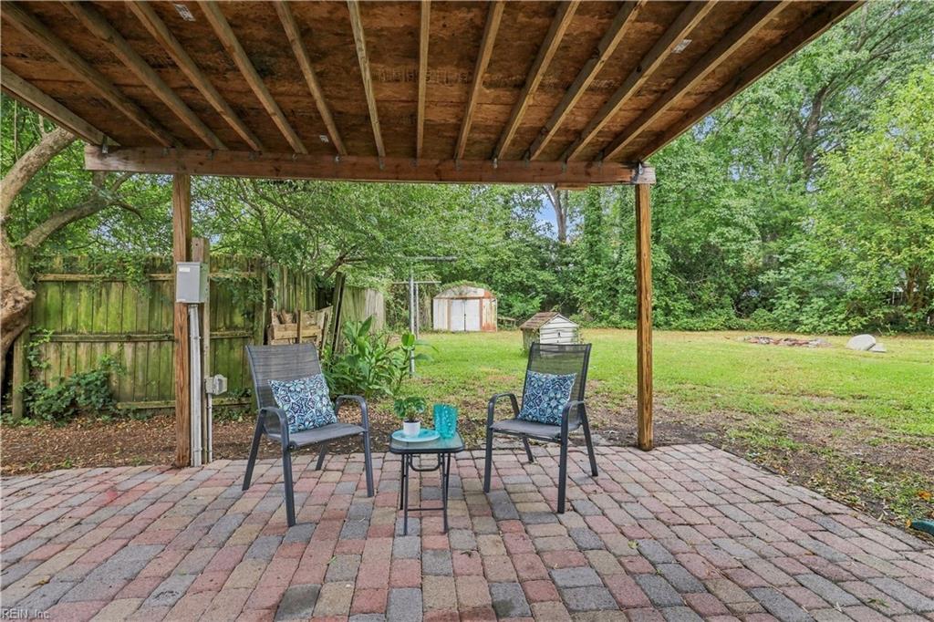 1114 Noble St Property Photo 44