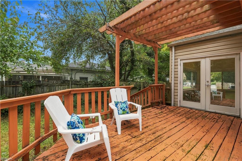1114 Noble St Property Photo 47