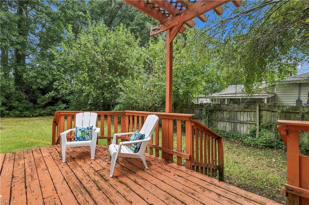 1114 Noble St Property Photo 48