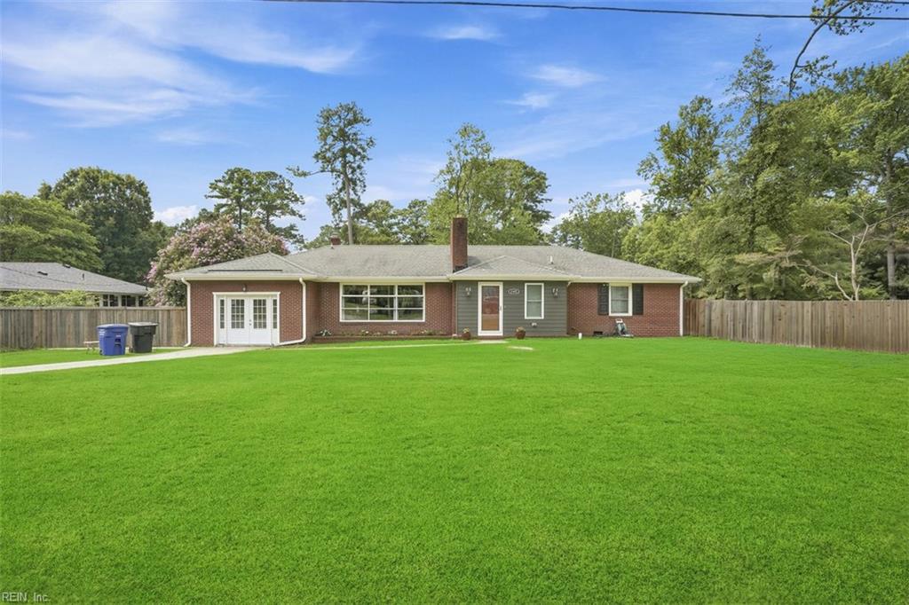 2105 Sterling Point Dr Property Photo 22