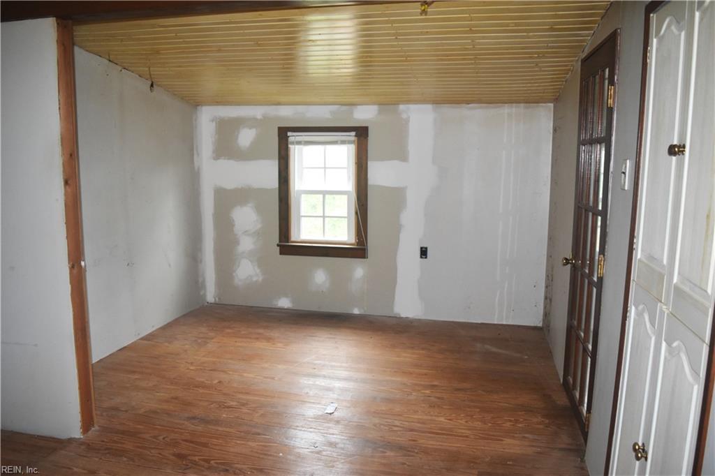 1111 Oldfield St Property Photo 8