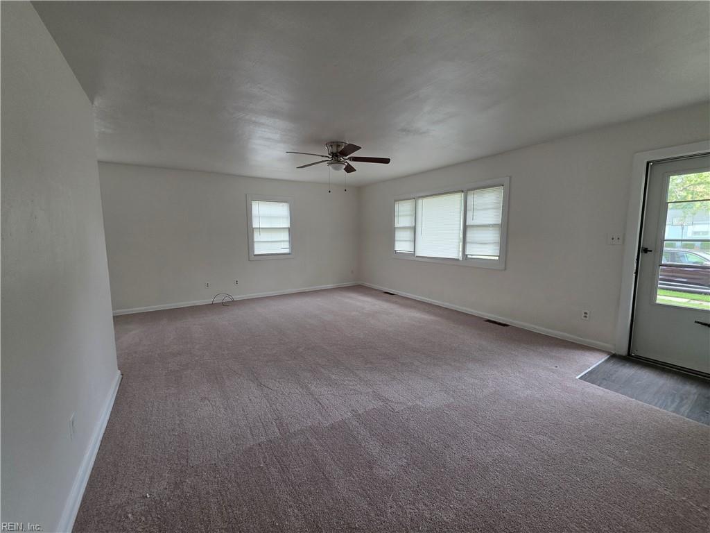 9 Ambrose Ln Property Photo 3