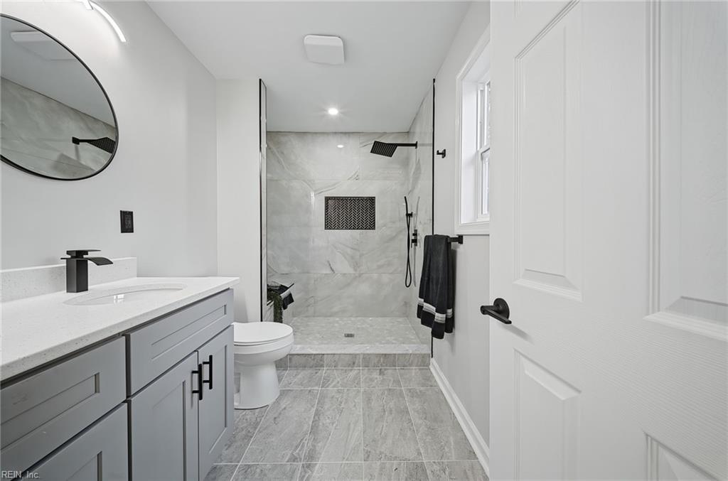 1046 Mapole Ave Property Photo 23