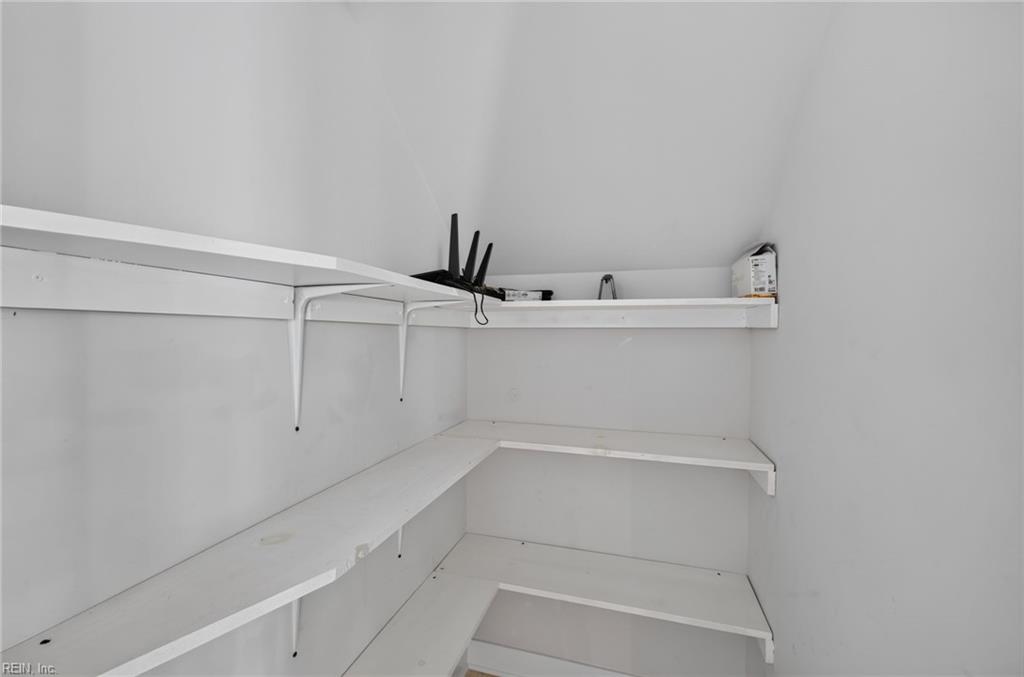 737 Big Bear Ln Property Photo 17