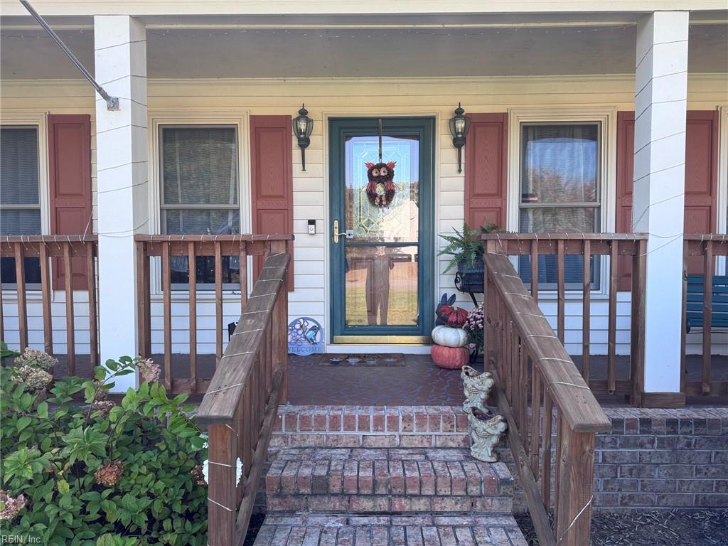 4716 Woodwind Way Property Photo 4