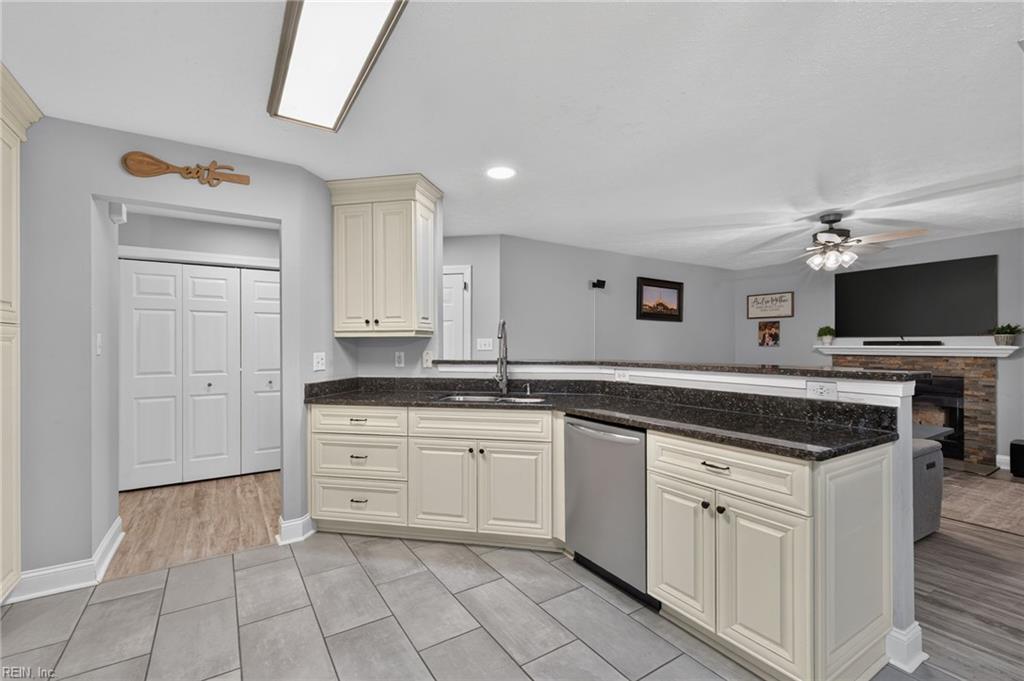 30 Meadow Creek Dr Property Photo 15