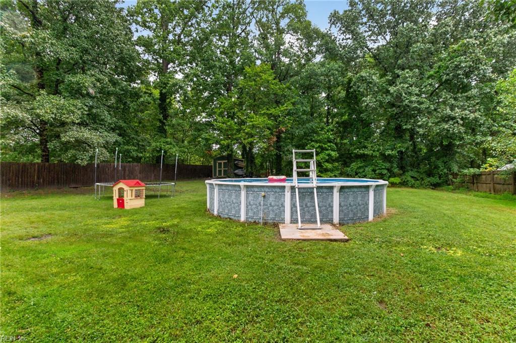 30 Meadow Creek Dr Property Photo 34