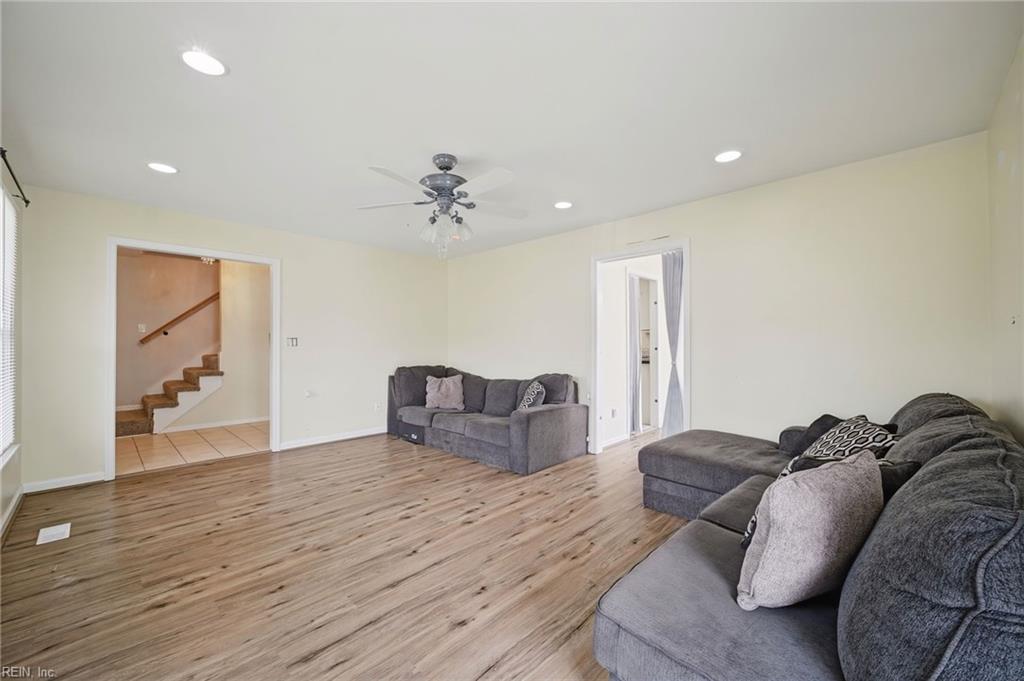 3404 Winterhawk Ct Property Photo 5
