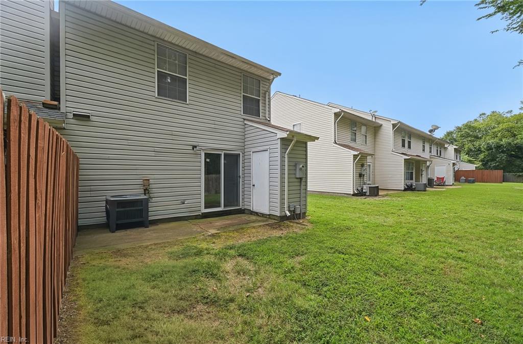 12 Saxony Pl Property Photo 20