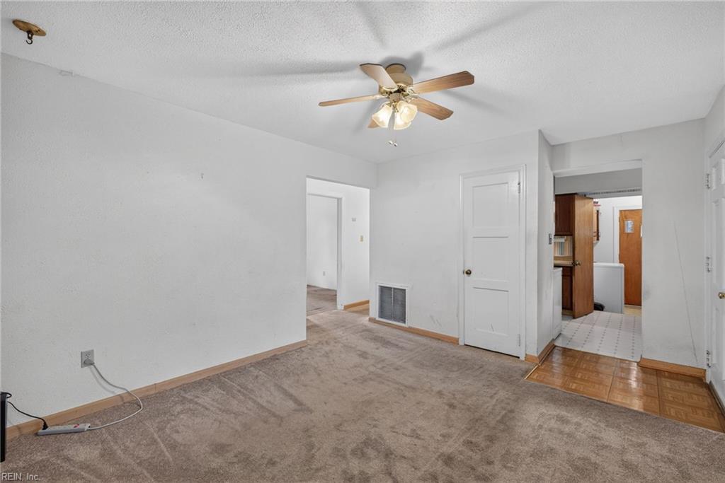 648 Jacqueline Ave Property Photo 4