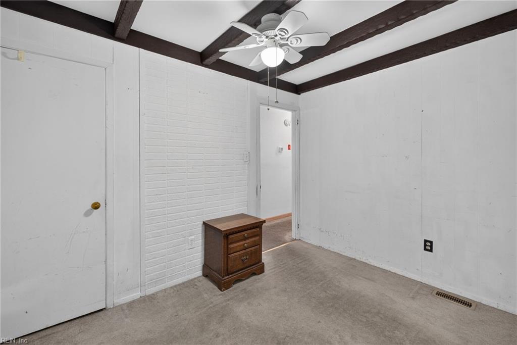 648 Jacqueline Ave Property Photo 9
