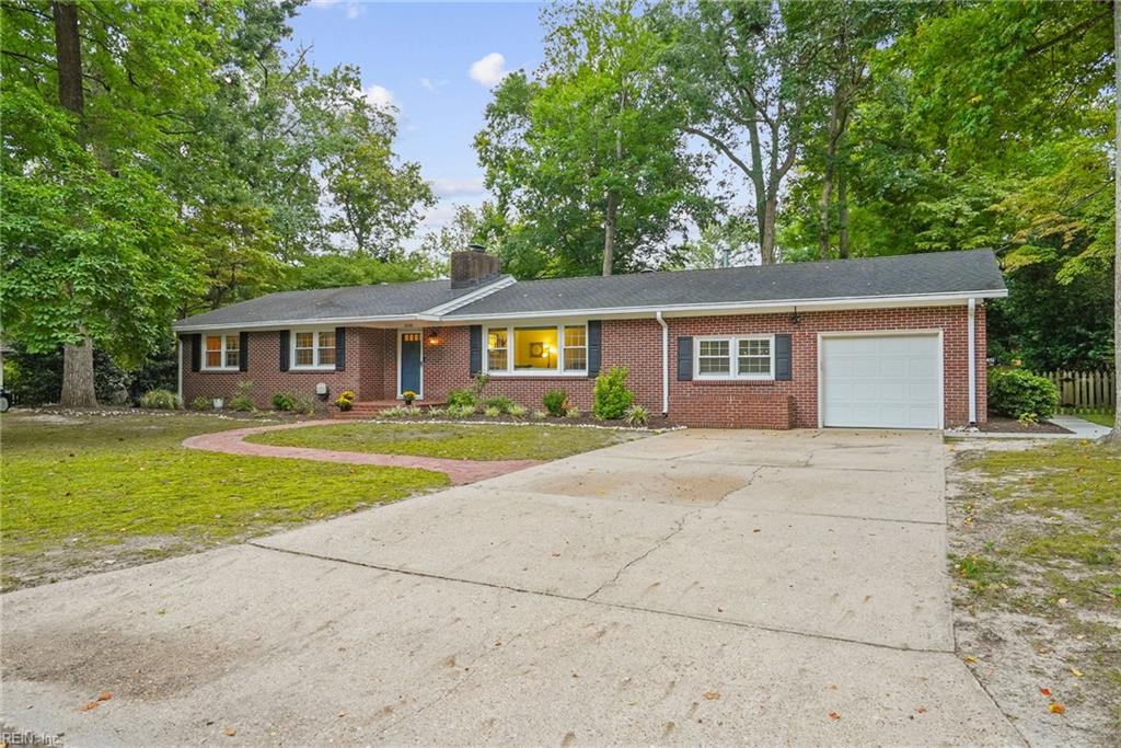 3105 E Cheltingham PL Property Photo 1