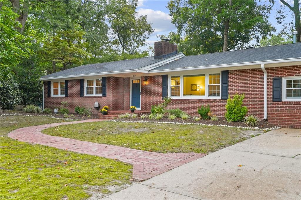 3105 E Cheltingham Pl Property Photo 2