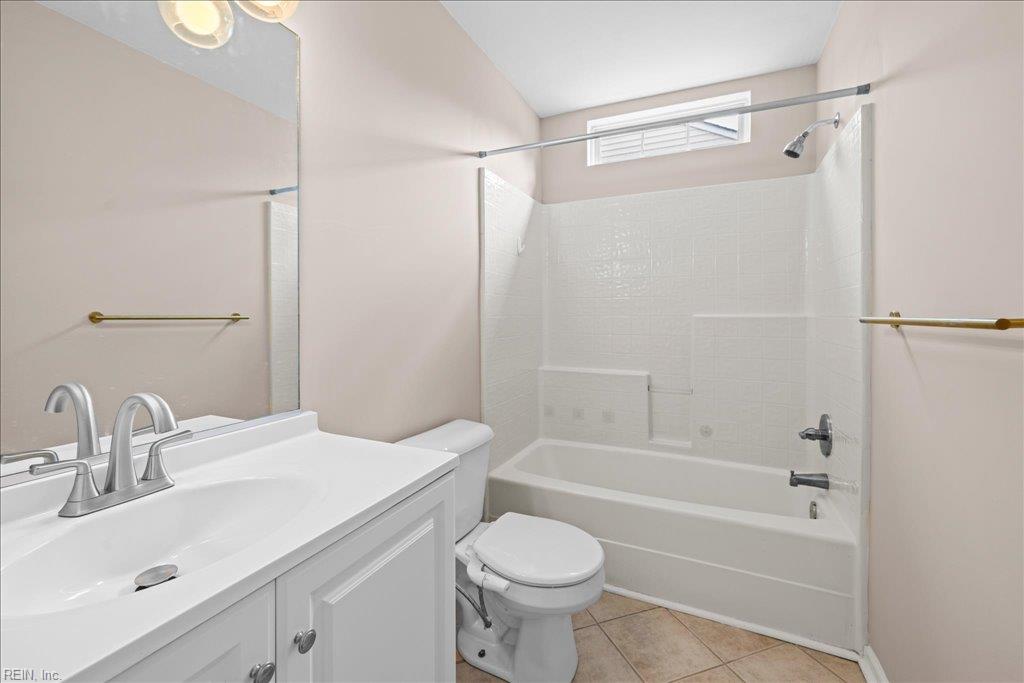 621 Windward Dr Property Photo 23