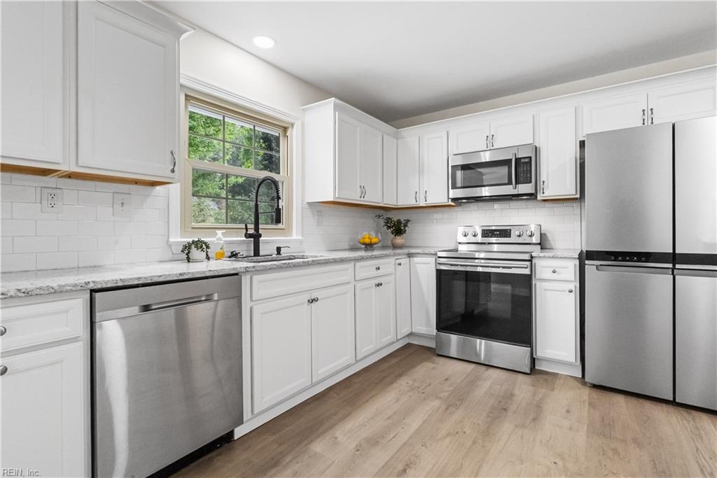 2460 Camino Real Property Photo 4