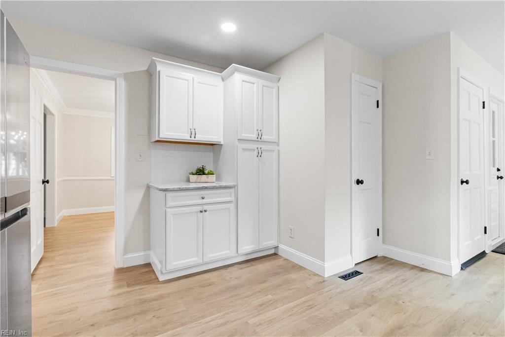 2460 Camino Real Property Photo 6
