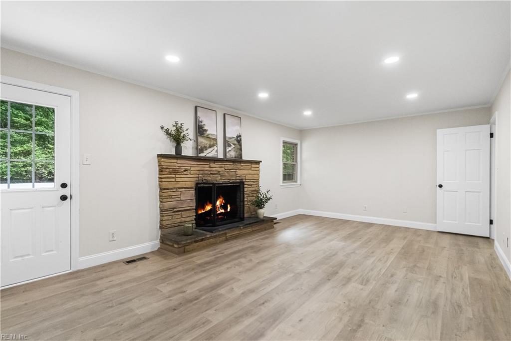 2460 Camino Real Property Photo 11