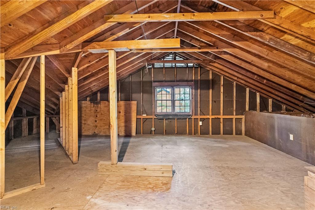 2460 Camino Real Property Photo 30