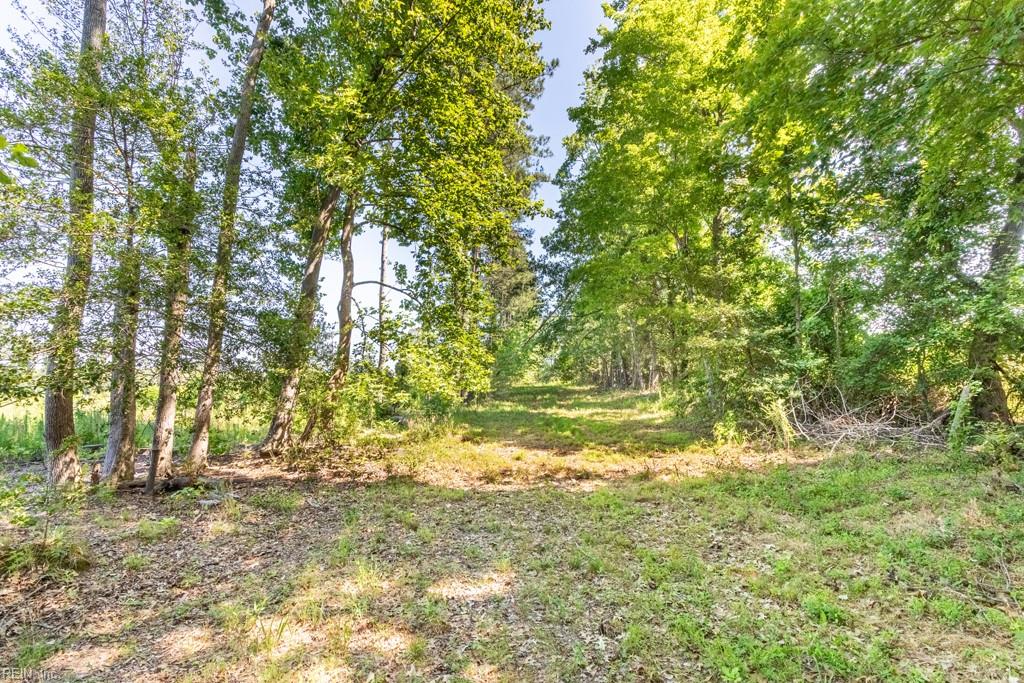 19041 The Glebe Ln Property Photo 10