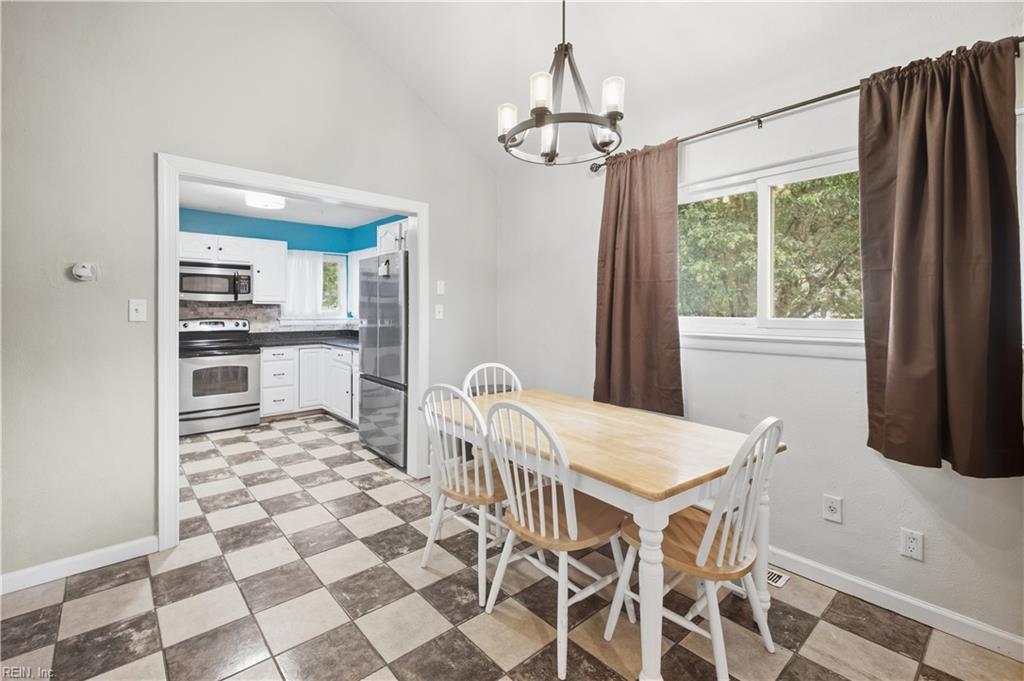 420 Pepper Mill Ln Property Photo 2