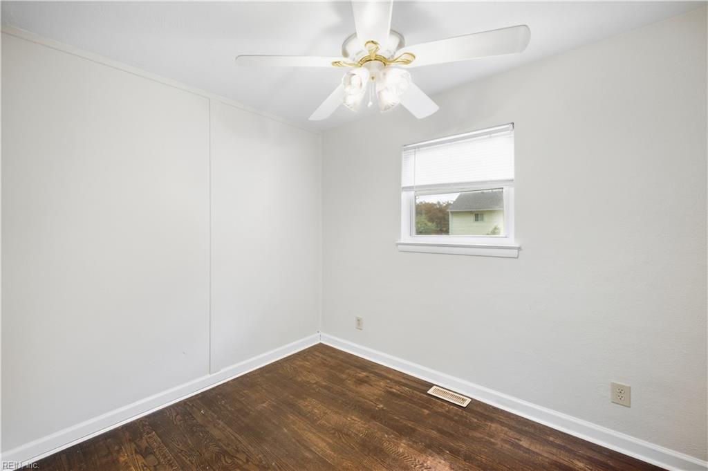 420 Pepper Mill Ln Property Photo 15
