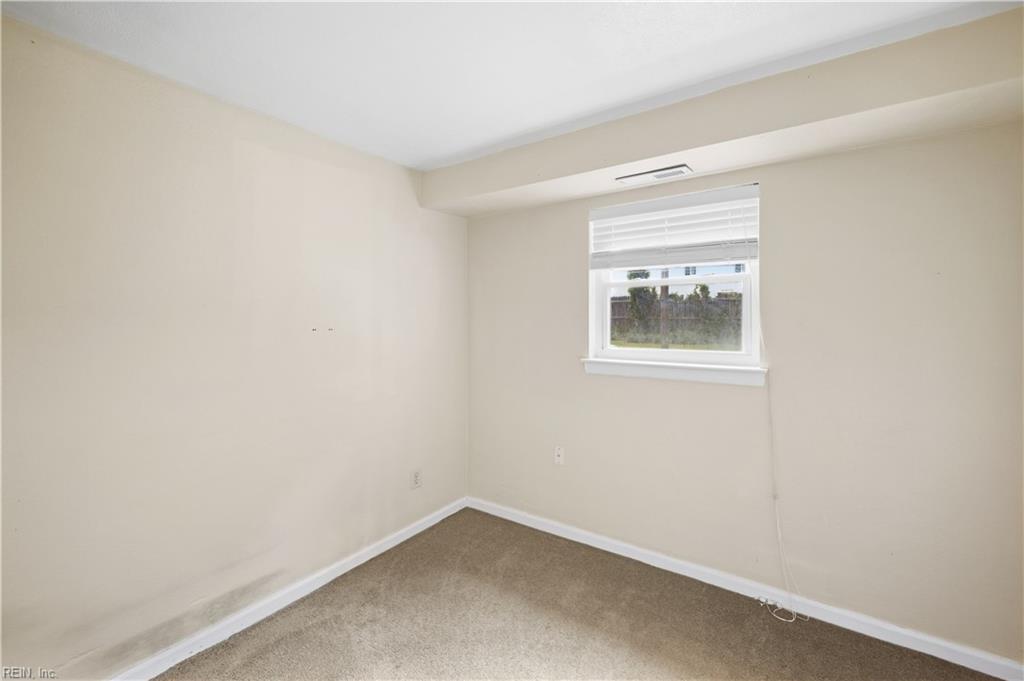 420 Pepper Mill Ln Property Photo 19