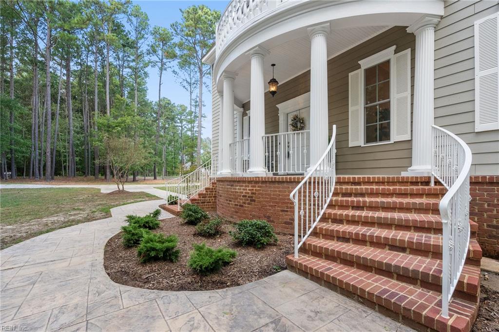 411 Lawnes Neck Dr Property Photo 10