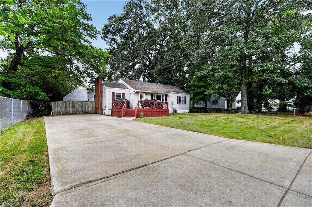 705 Berkshire Ter Property Photo 35