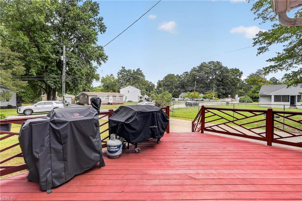 705 Berkshire Ter Property Photo 41