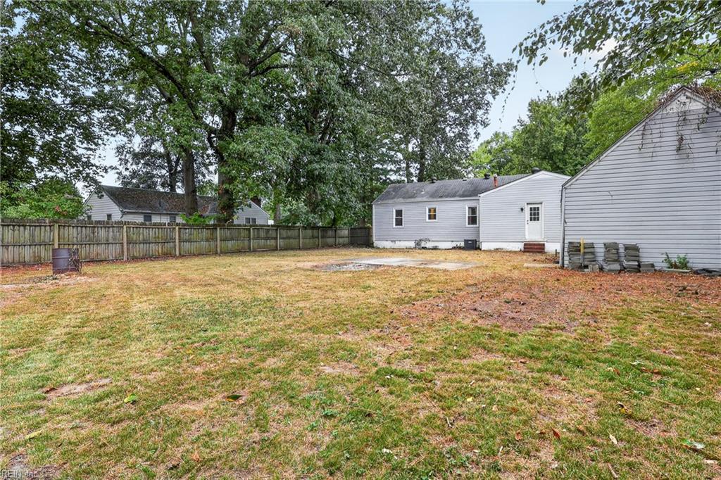705 Berkshire Ter Property Photo 45