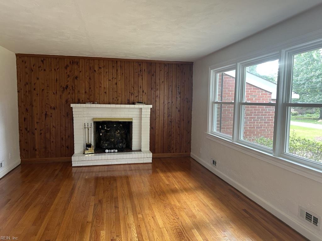5214 Sweetbriar Cir Property Photo 3