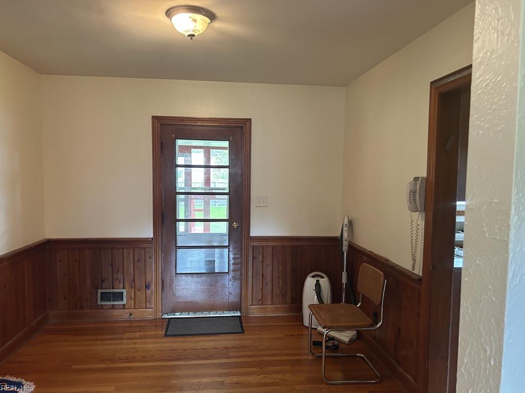 5214 Sweetbriar Cir Property Photo 4