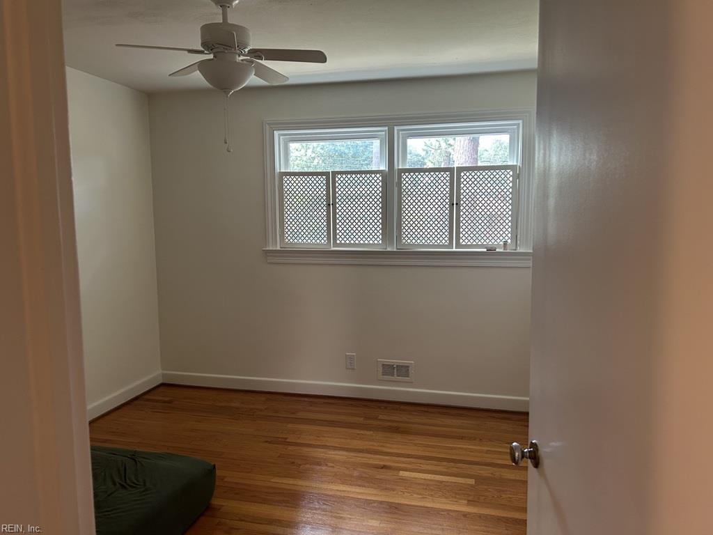 5214 Sweetbriar Cir Property Photo 9