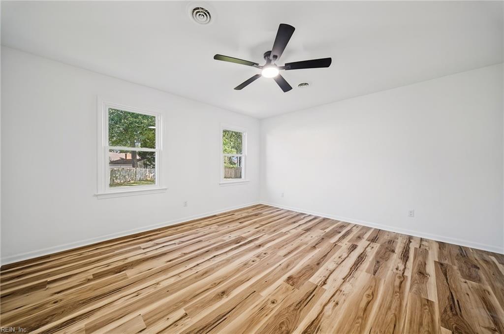 4852 Graystone Ct Property Photo 25