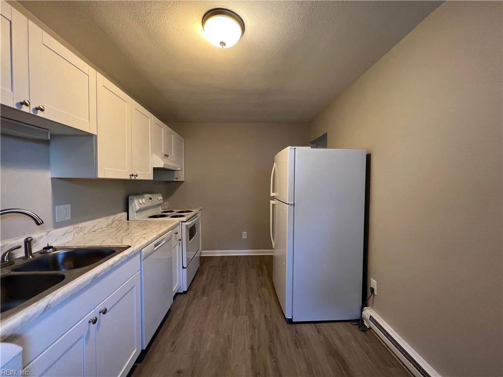 1045 E Chester St Property Photo 3