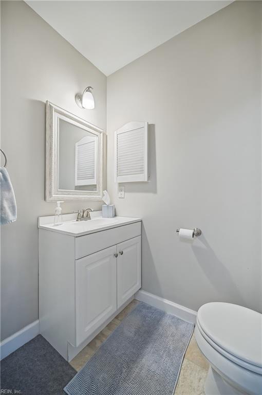 113 River Point Ln Property Photo 23