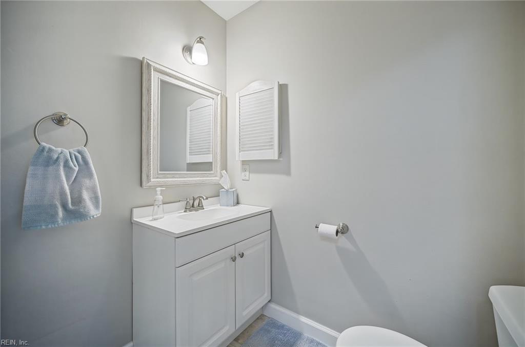 113 River Point Ln Property Photo 24